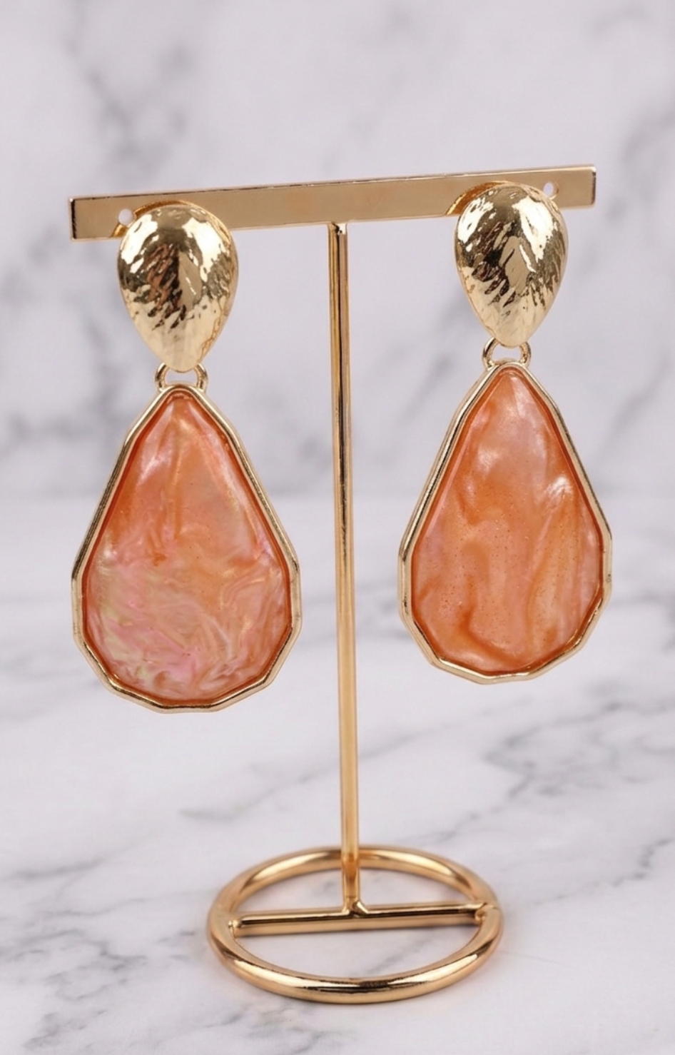 Arete colgantes gota nácar