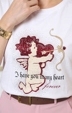 Blusa con estampado de cupido y aplicaciones