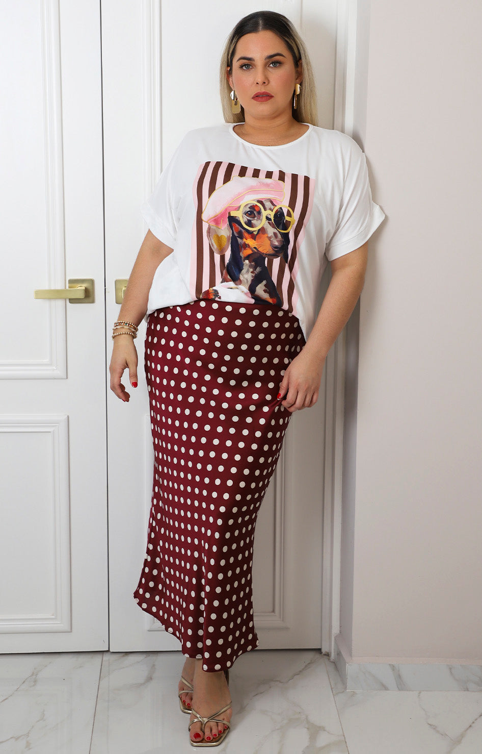 Falda satinada con polka dots