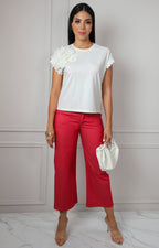 Blusa con detalle floral de encaje