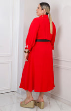 Vestido camisero midi con cinturón