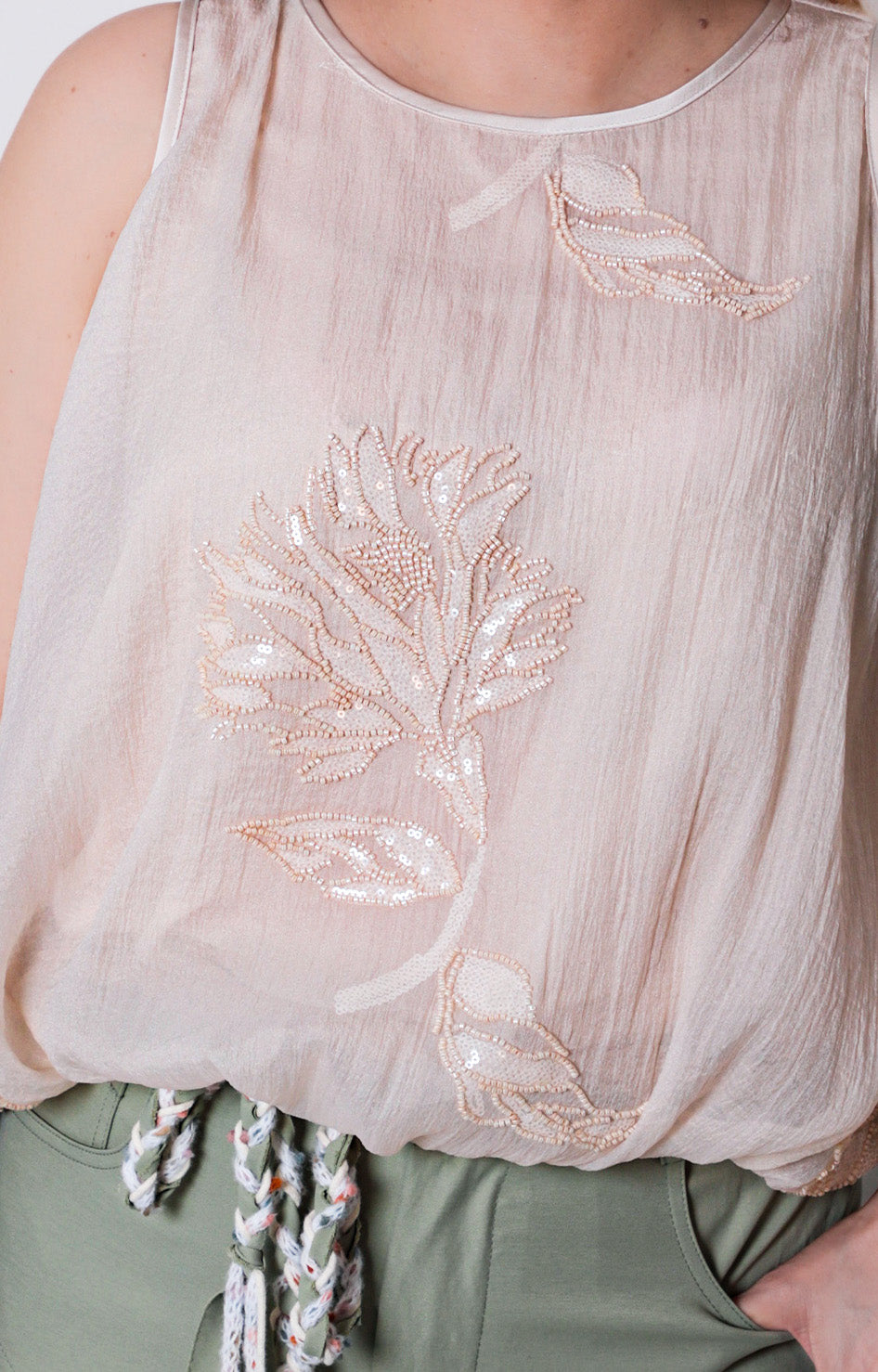 Blusa beige con aplicaciones - BLUSAS REGULAR Boutiquemirel 