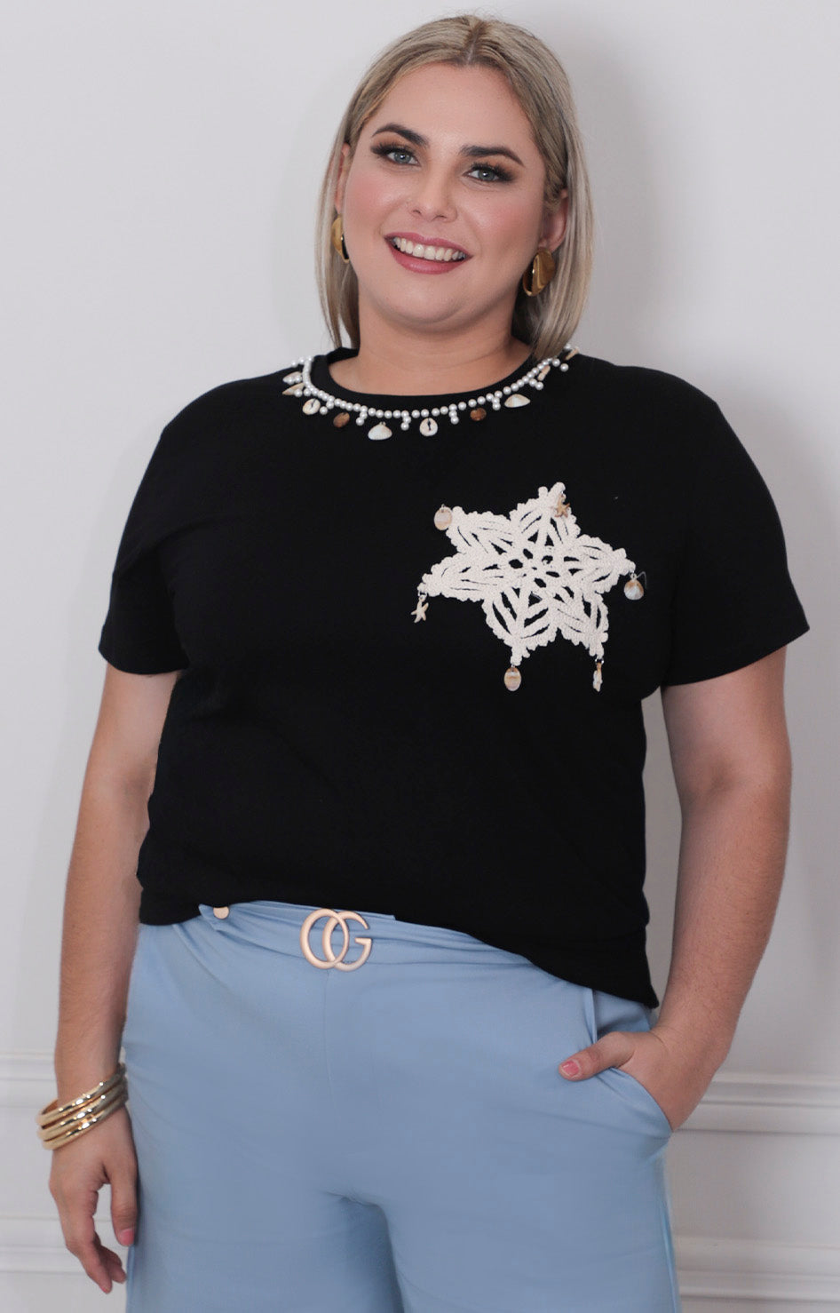 Blusa negra con bordado - BLUSA CURVY Boutiquemirel 