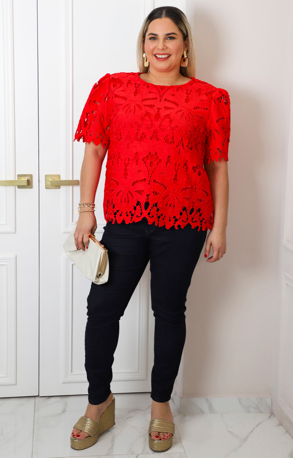 Blusa de guipiur con mangas