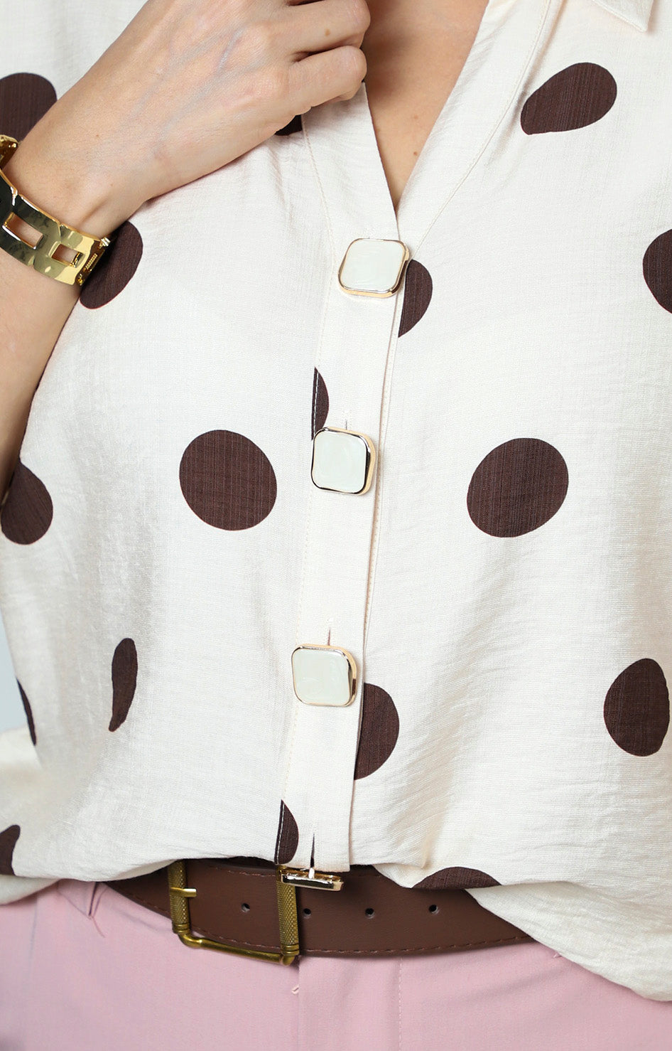 Blusa camisera con estampado polka dot