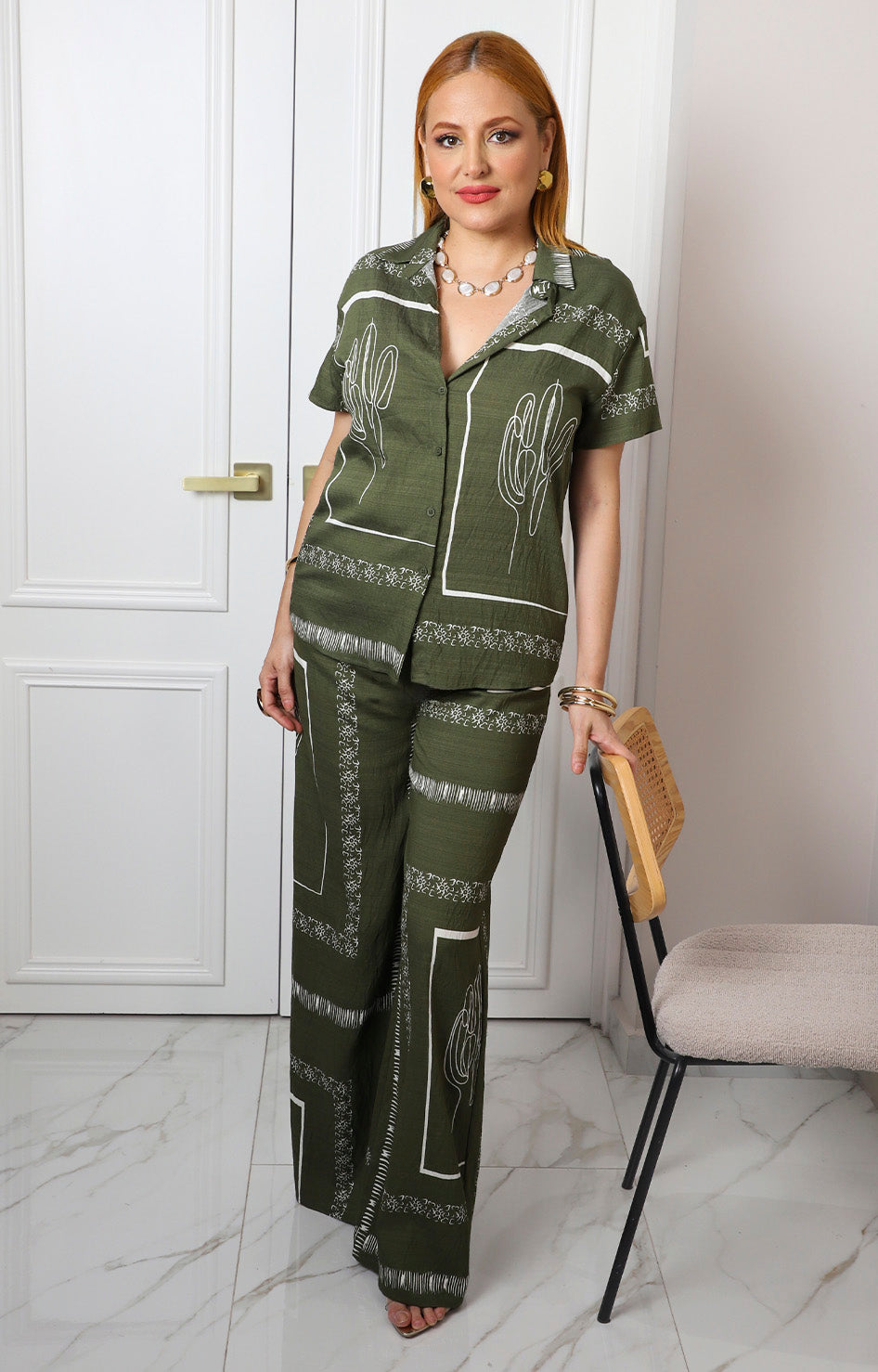 Conjunto verde con estampado de cactus