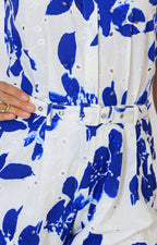 Jumpsuit estampado con cinturòn