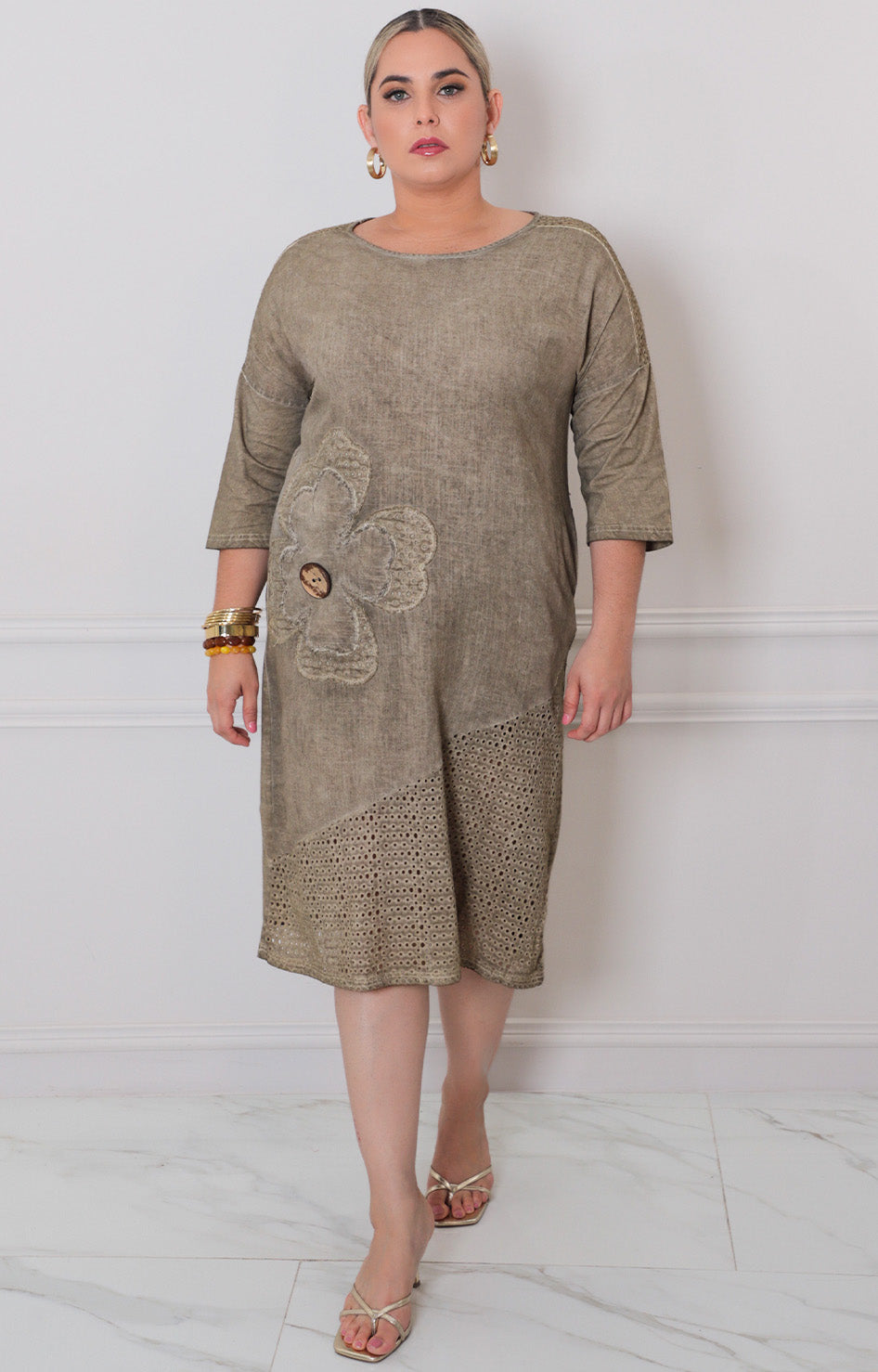 Vestido liso con flor - VESTIDO LARGO CURVY Boutiquemirel 