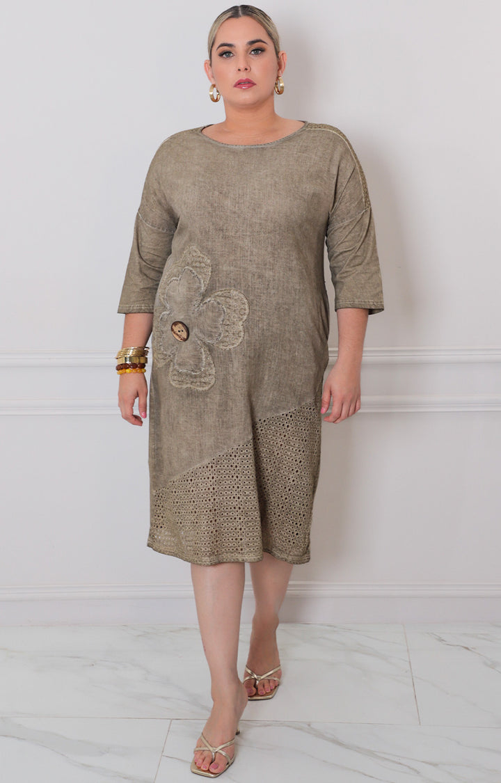 Vestido liso con flor - VESTIDO LARGO CURVY Boutiquemirel 