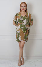 Vestido corto regular Boutiquemirel con estampado geométrico y cinturón ajustable