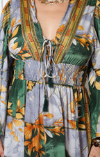 Vestido con escote en V y estampado floral