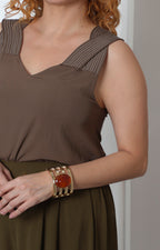 Blusa escote en V con tirantes a rayas