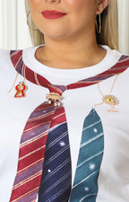 Blusa blanca con broches dorados