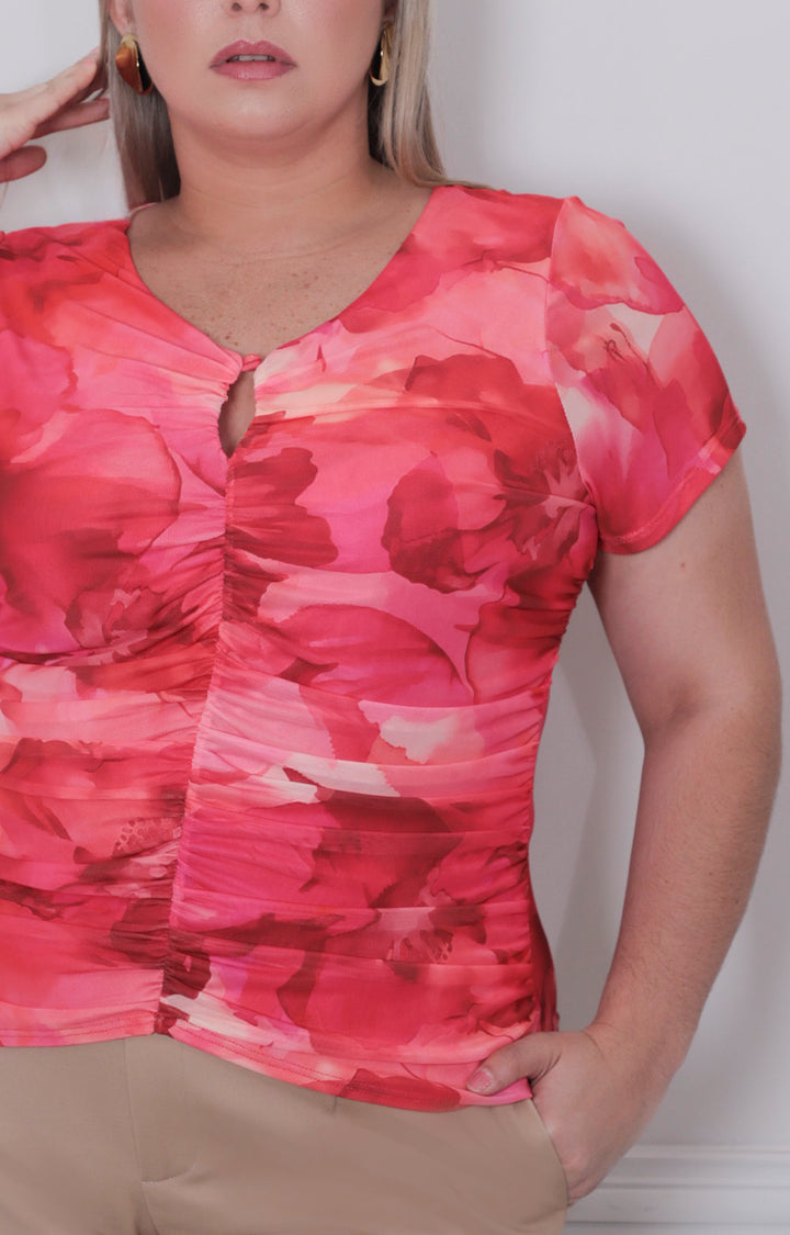 Blusa roja estampada con fruncido - BLUSAS CURVY Boutiquemirel 