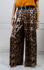 Pantalón pierna ancha animal print