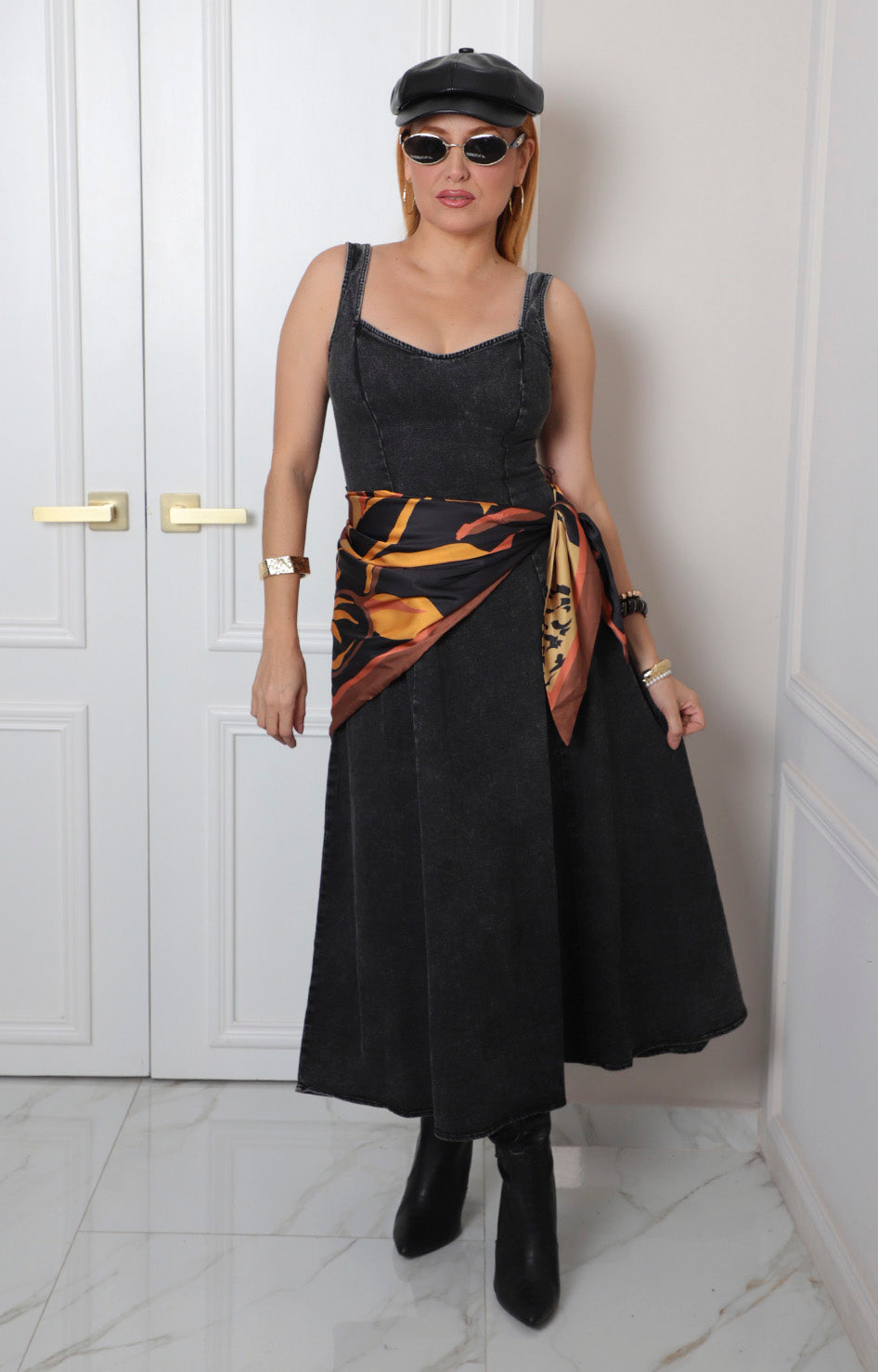 Vestido midi de mezclilla escote corazón