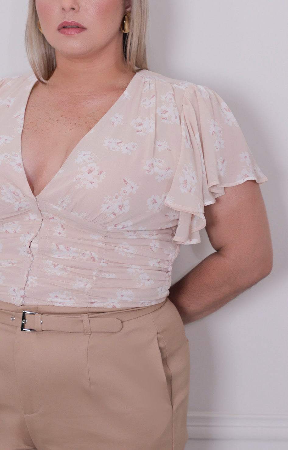 Blusa estampada con fruncido - BLUSAS CURVY Boutiquemirel 