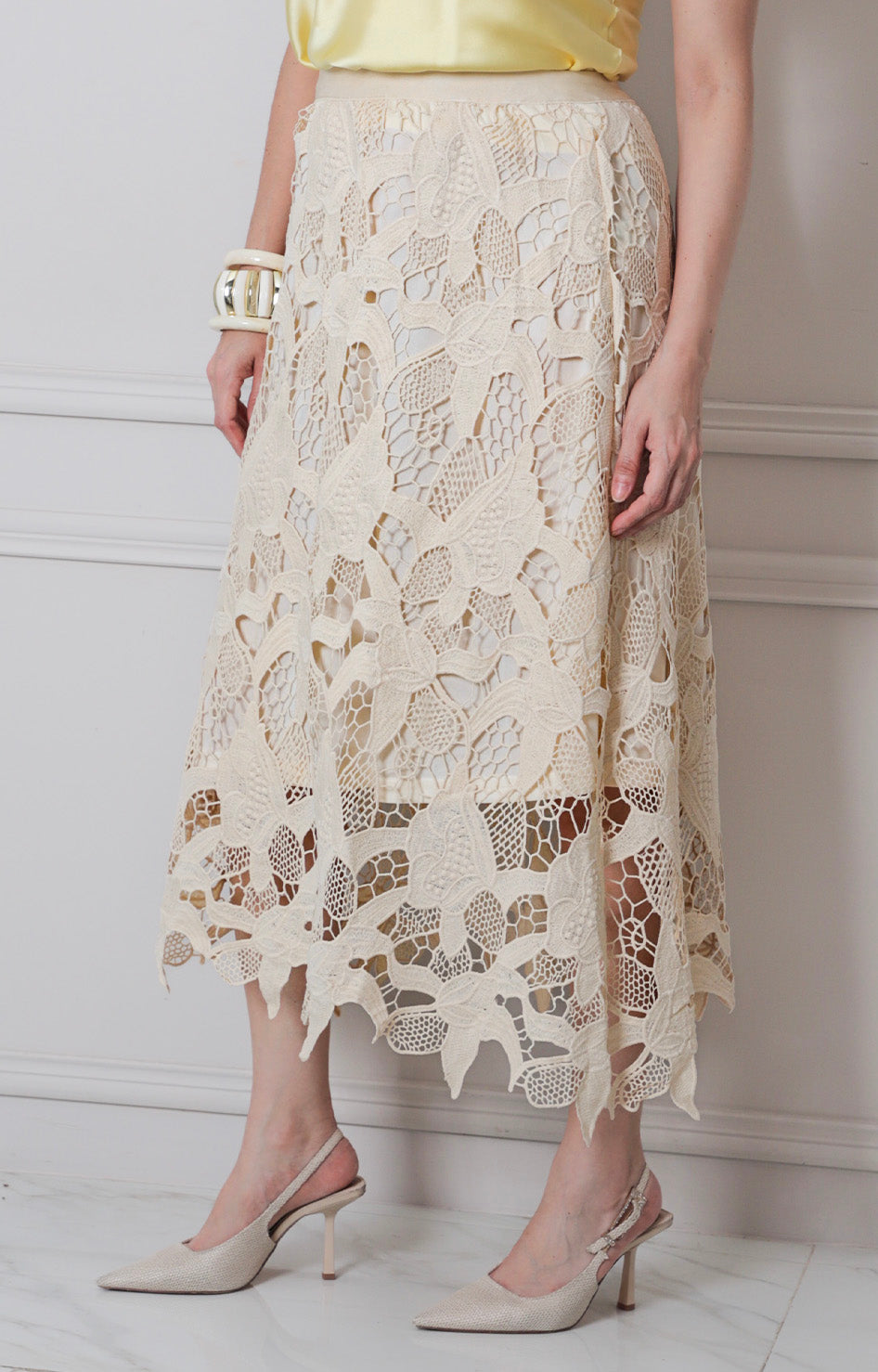 Falda beige con guipur - FALDA REGULAR Boutiquemirel 