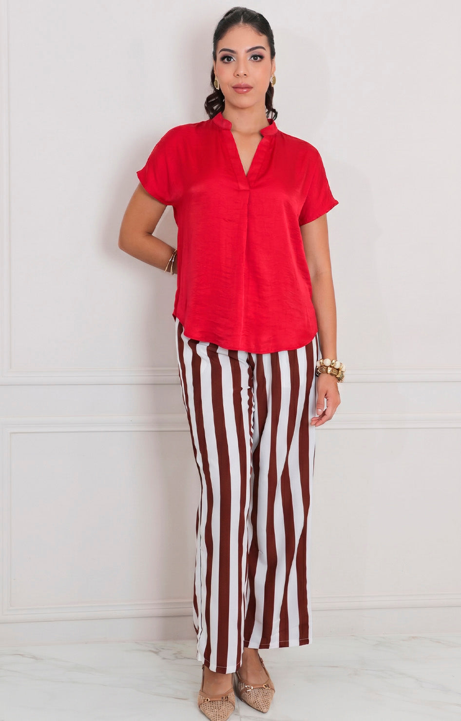 Blusa lisa con mangas