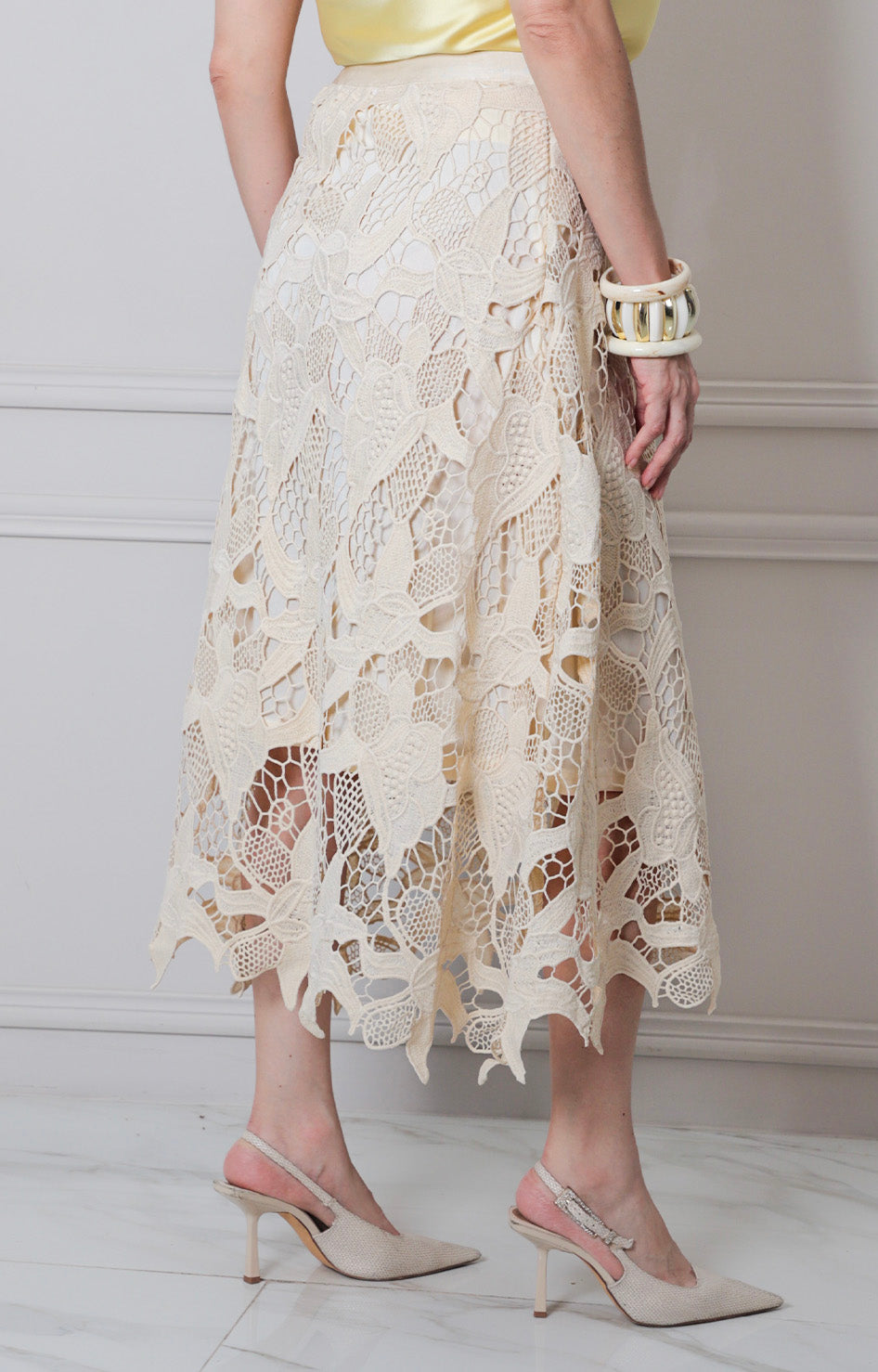 Falda beige con guipur - FALDA REGULAR Boutiquemirel 