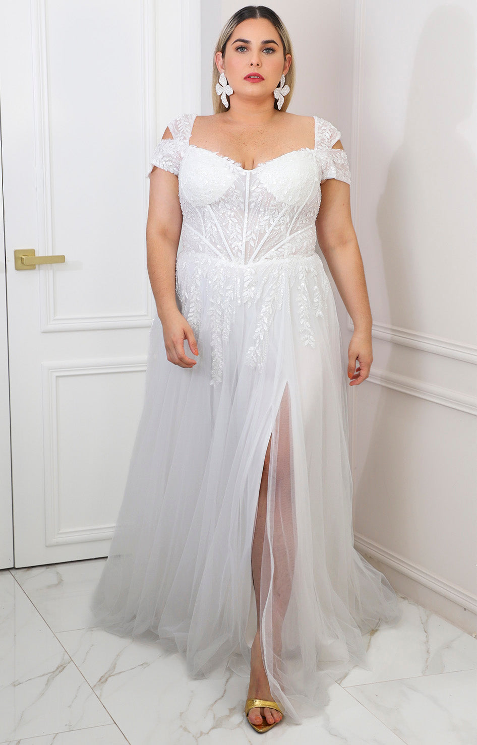 Vestido blanco con aplicaciones