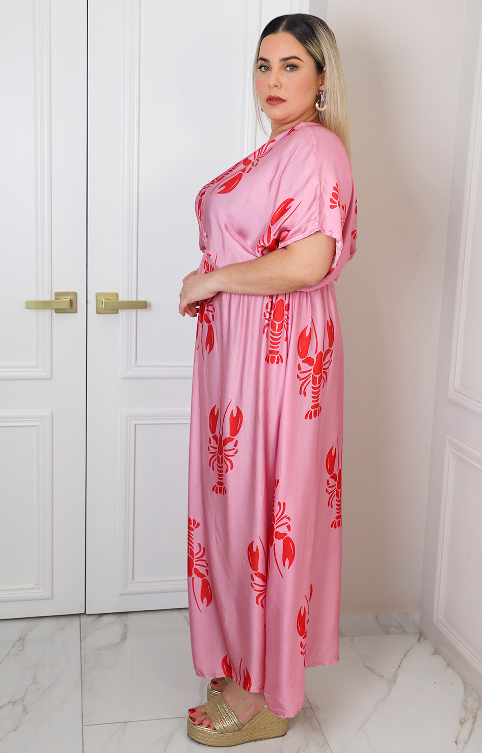 Vestido rosa con estampado de langostas