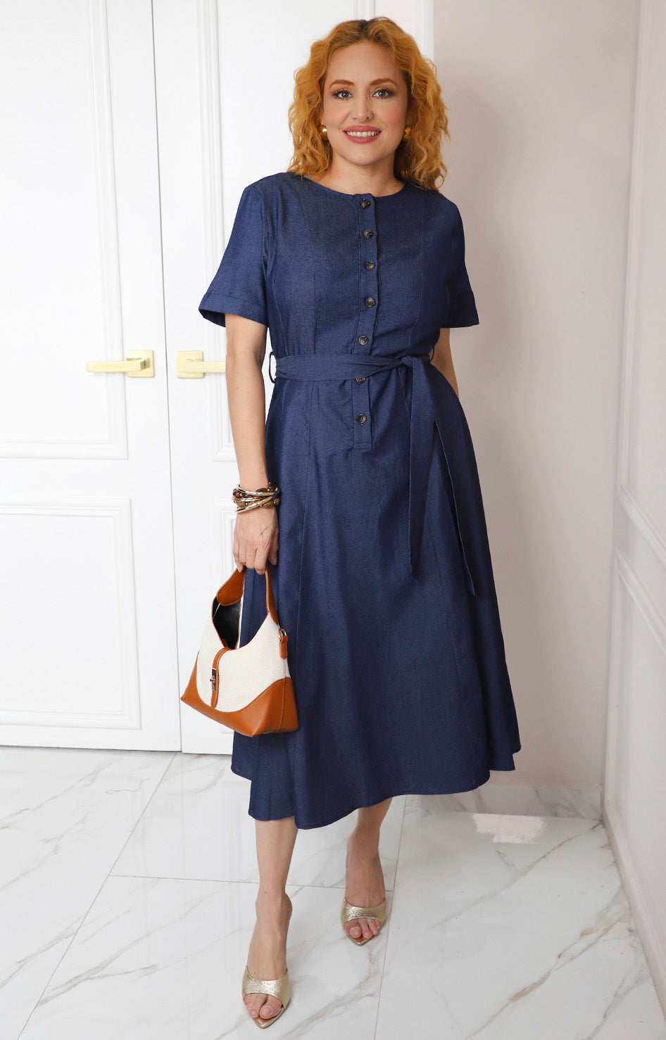 Vestido azul midi con lazo