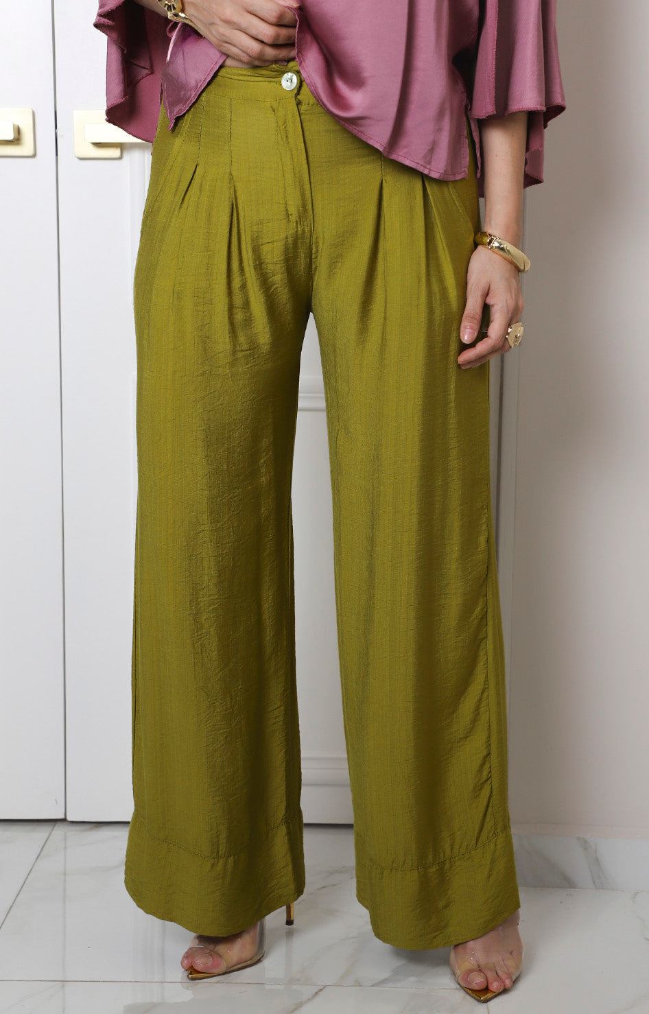 Pantalón verde con pinzas