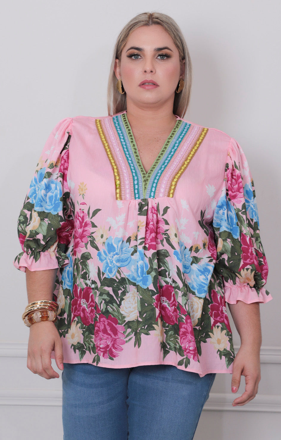 Blusa de flores con bordado - BLUSAS CURVY Boutiquemirel 