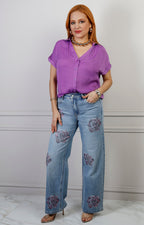 Blusa morada Boutiquemirel de corte regular, escote en V y botones frontales