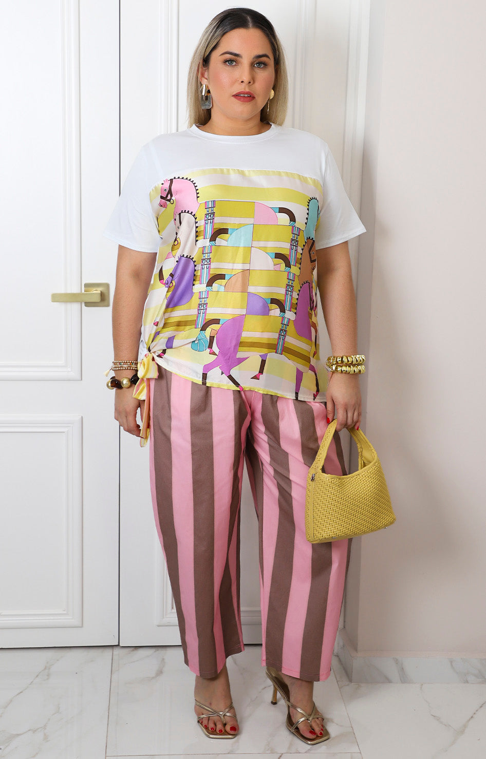 Blusa con estampado geométrico y amarres