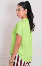 Blusa lisa con mangas