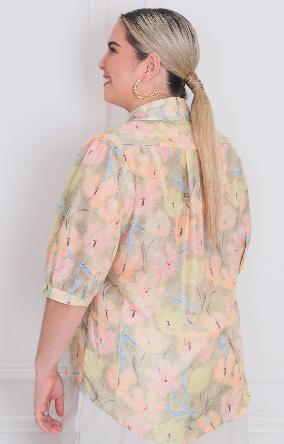 Blusa estampada con botones de flores - BLUSAS CURVY Boutiquemirel 