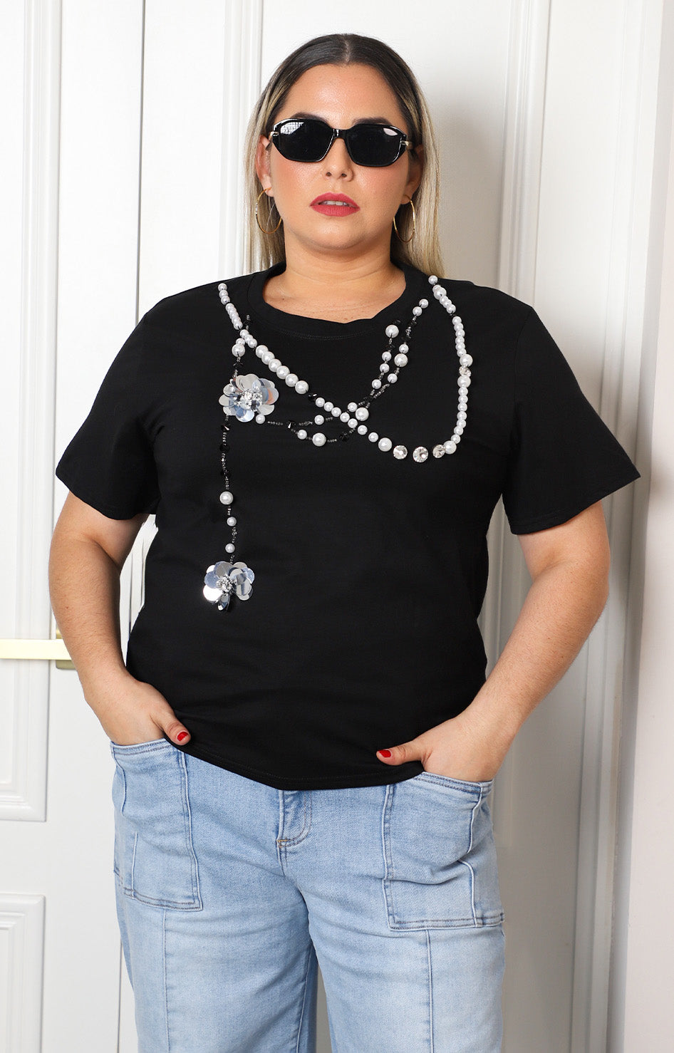 Blusa de algodón con aplicaciones