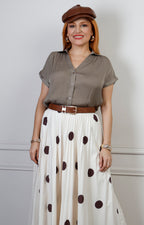 Blusa morada Boutiquemirel de corte regular, escote en V y botones frontales
