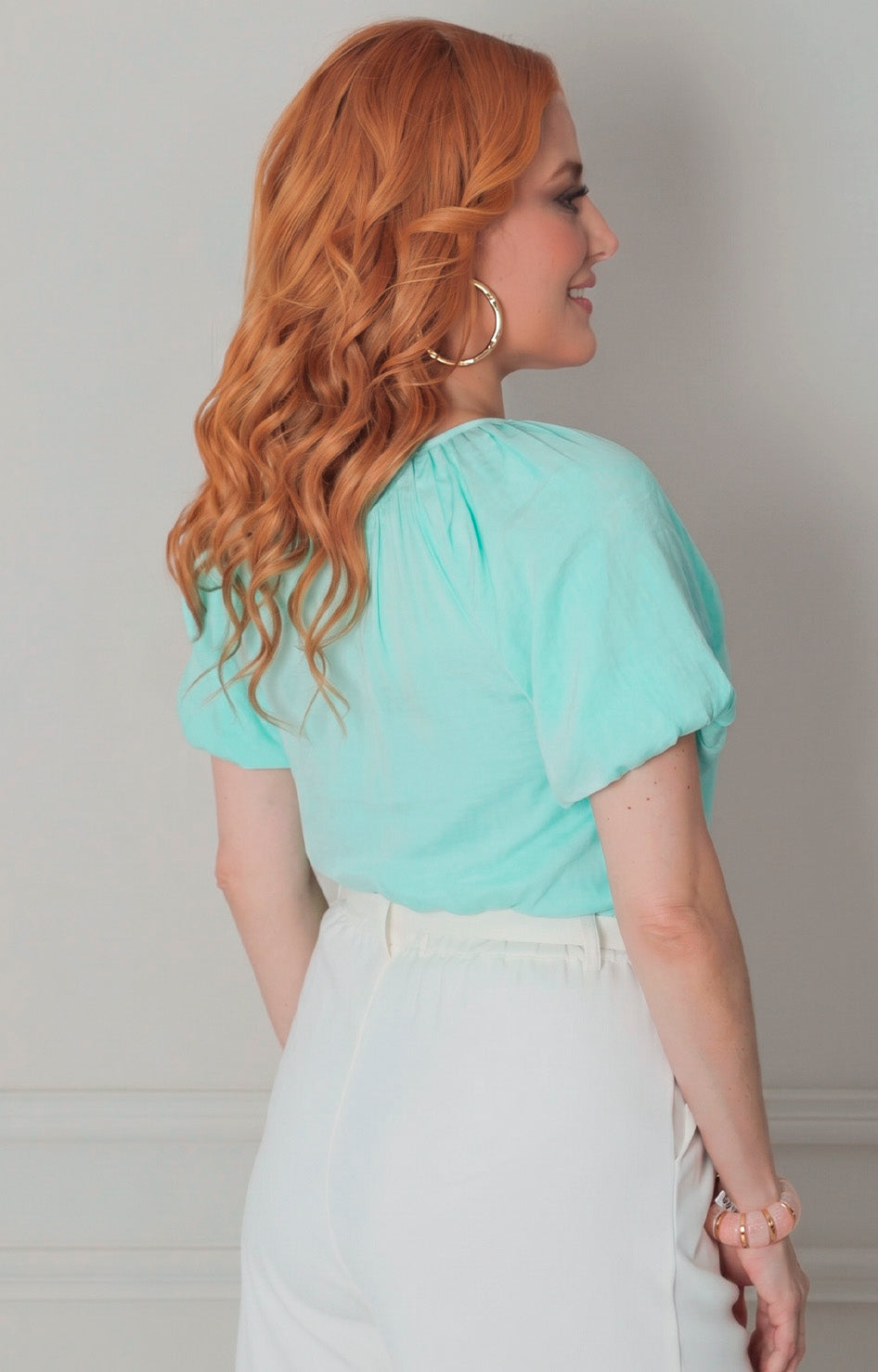 Blusa con lazo superior
