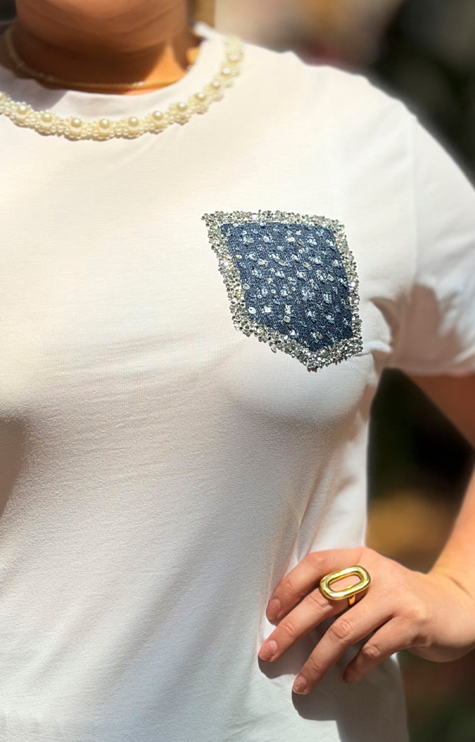 Blusa con detalle de brillo