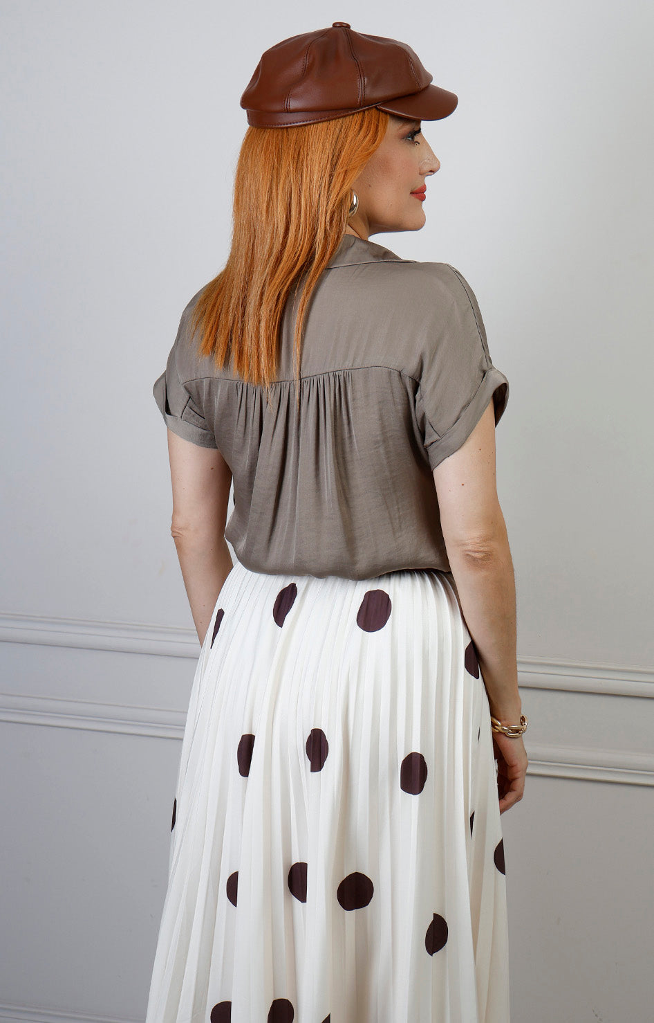 Blusa morada Boutiquemirel de corte regular, escote en V y botones frontales