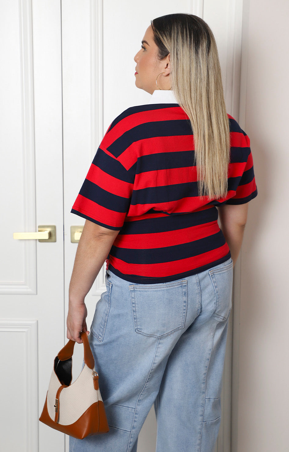Blusa a rayas con cuello camisero Boutiquemirel, diseño curvy de manga larga y corte holgado