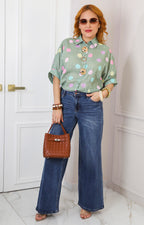 Blusa verde camisera con lunares pastel