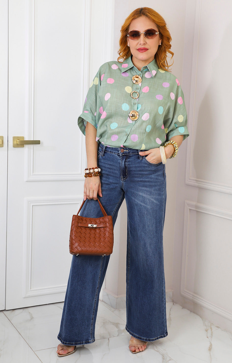 Blusa verde camisera con lunares pastel