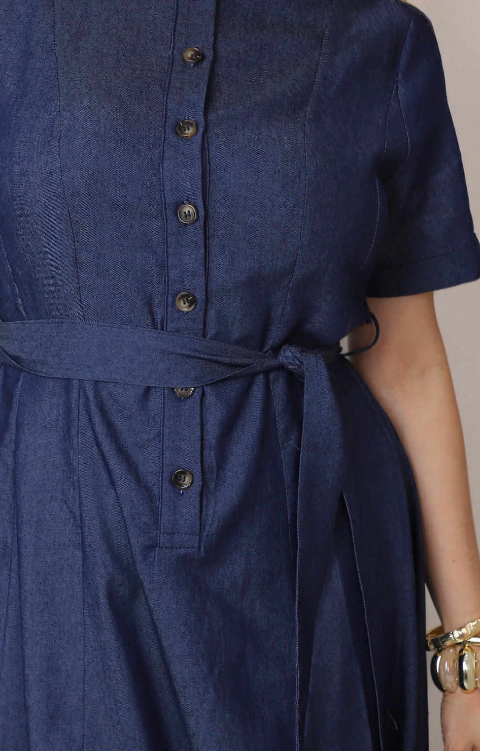 Vestido azul midi con lazo