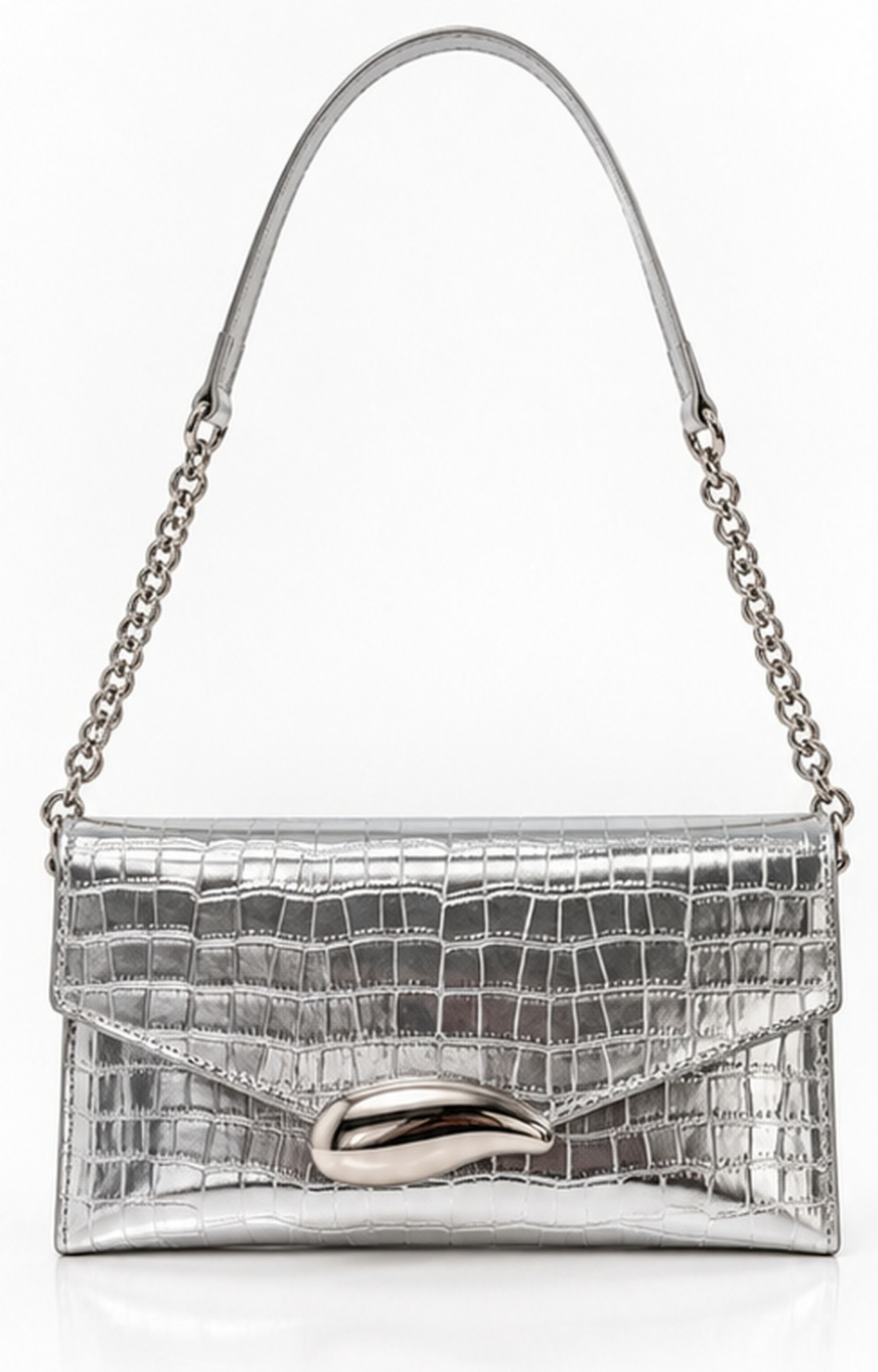 Bolso clutch acolchado con cadena