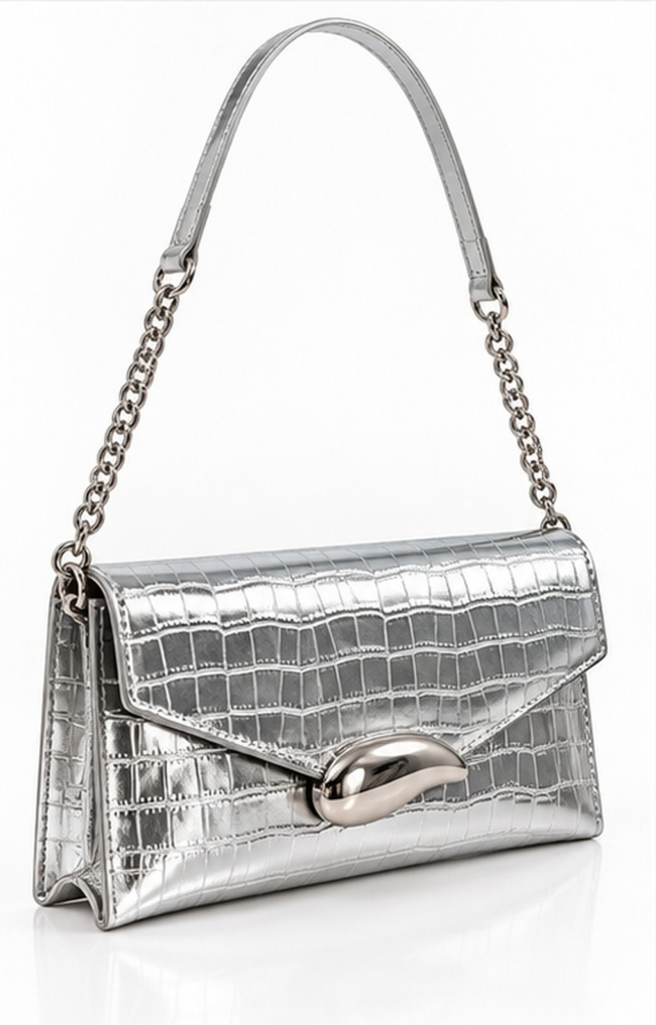 Bolso clutch acolchado con cadena