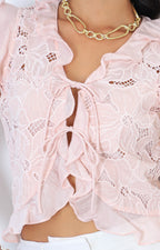 Blusa rosa con encaje