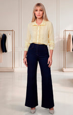 Blusa con encaje frontal
