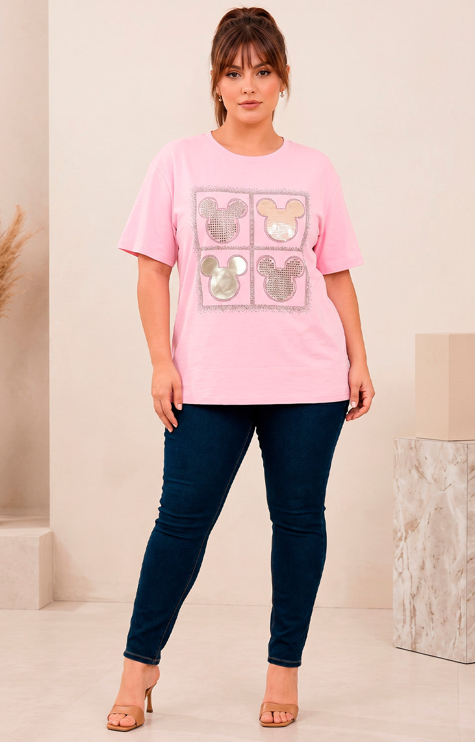 Blusa con aplicaciones de brillos