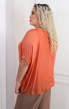 Blusa de seda de manga corta