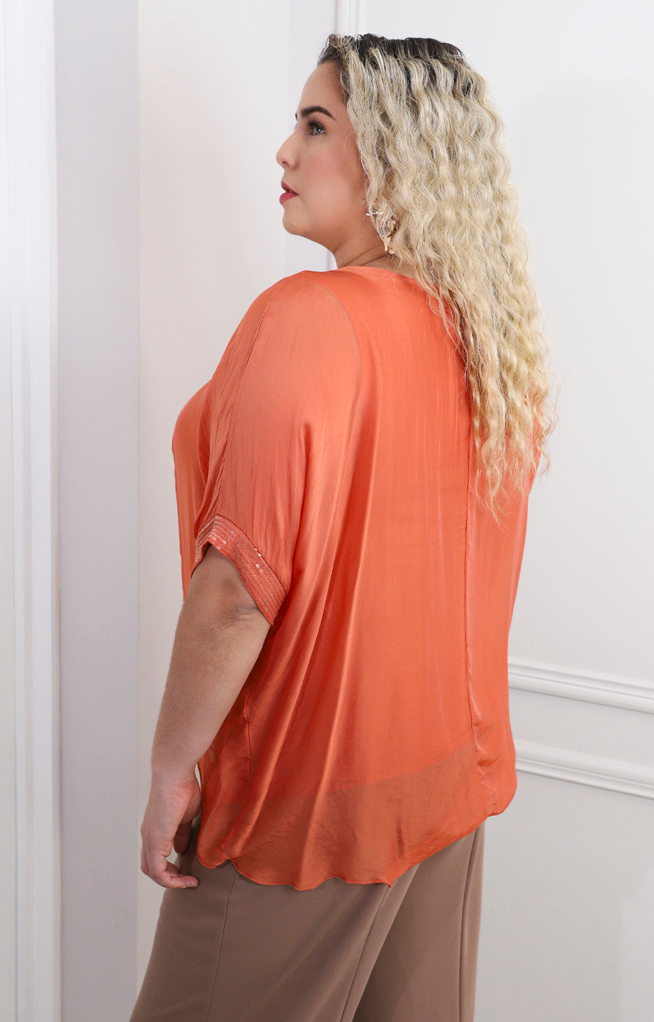 Blusa de seda de manga corta