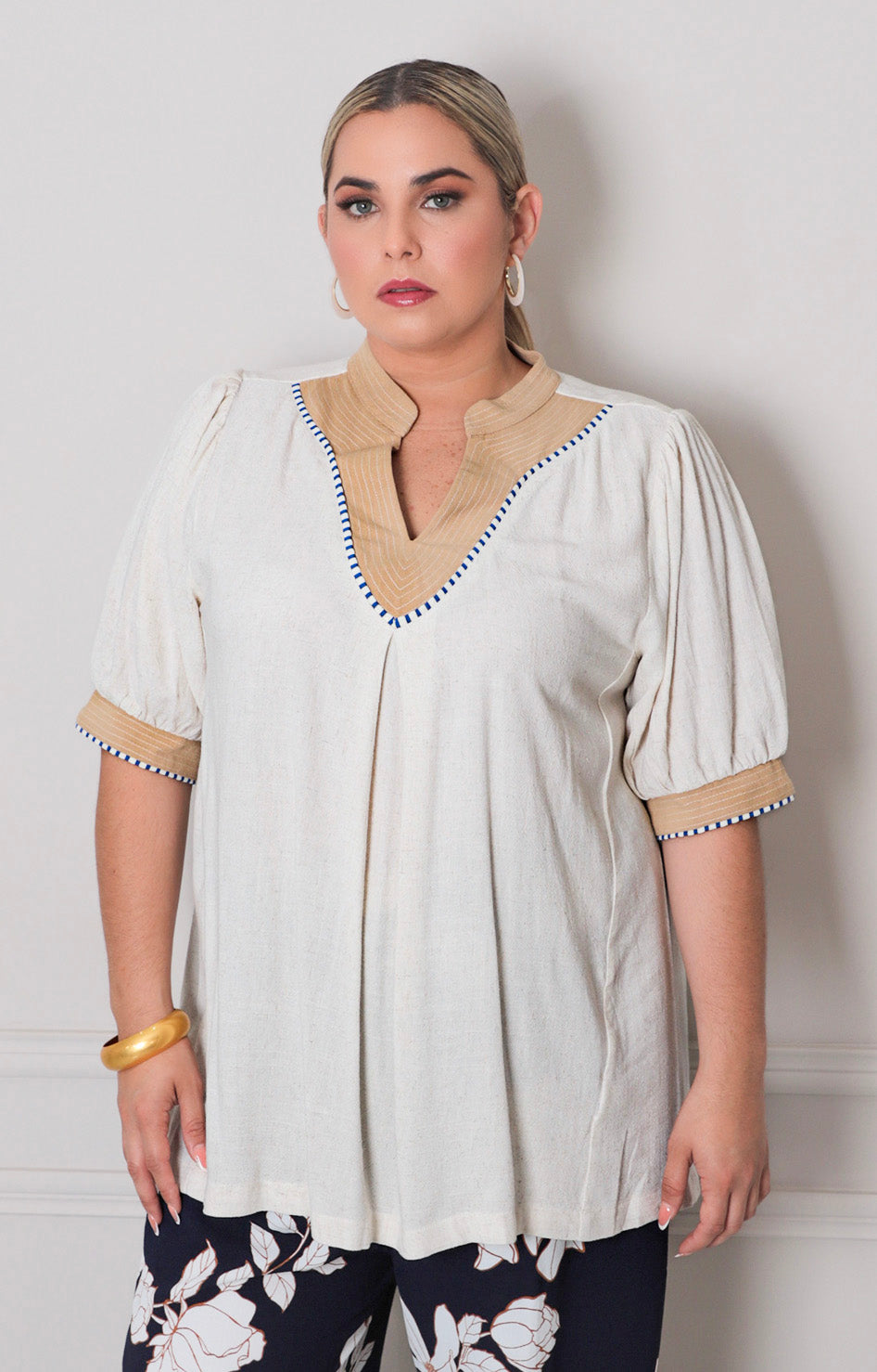 Blusa beige amplia - BLUSAS CURVY Boutiquemirel 